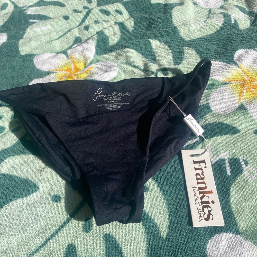 Frankies Bikini’s Black Bikini Bottom